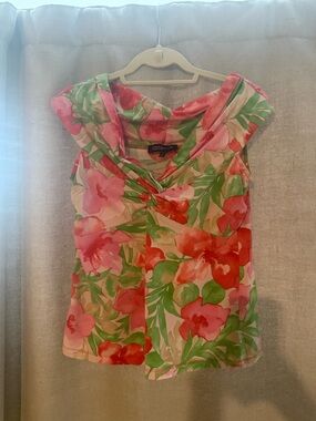 Jones New York Pink & Green Floral Twist-Neck Cap Sleeve Top